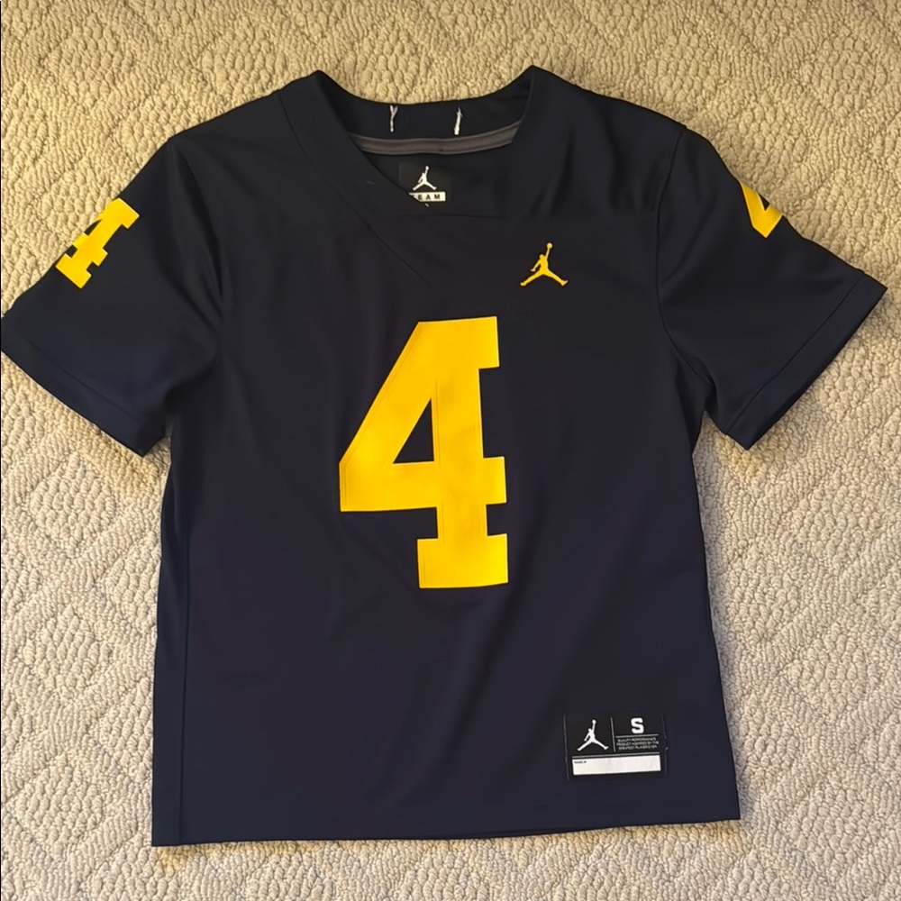 Discontinued Jim Harbaugh #4 Navy Michigan football Jersey youth size small